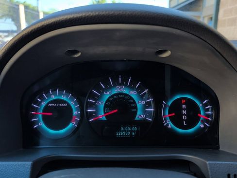 Used 2012 Ford Fusion SEL FWD image 17