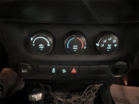 Used 2014 Jeep Wrangler Unlimited Sport w/ Connectivity Group image 21