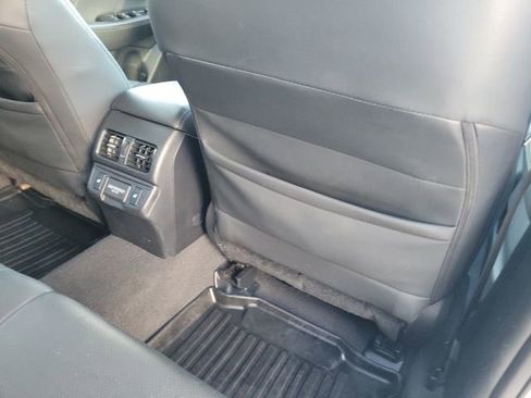 Used 2018 Subaru Outback 2.5i Limited image 22