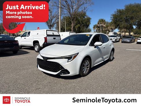 Used 2025 Toyota Corolla SE image 1