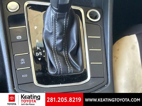 Used 2020 Volkswagen Jetta R-Line FWD image 16