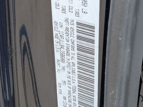 Used 2020 Jeep Cherokee Latitude Plus w/ Cold Weather Group image 30