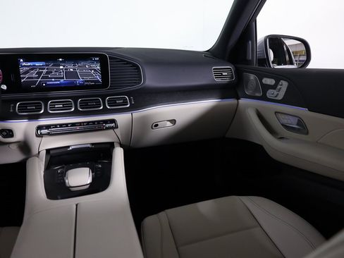 Used 2025 Mercedes-Benz GLE 350 4MATIC image 41