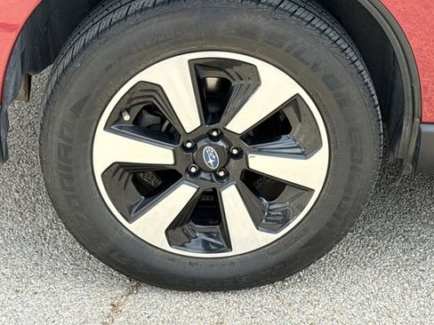 Used 2018 Subaru Forester 2.5i Premium w/ All-Weather Package image 9