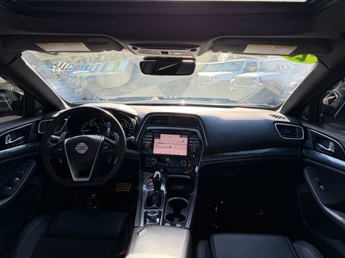 Used 2023 Nissan Maxima SR w/ Sport Mat Group image 34