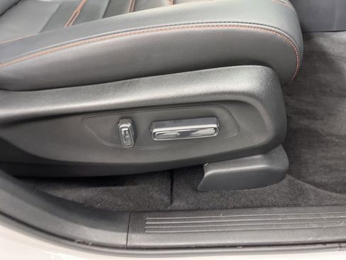 Certified 2025 Honda CR-V Sport Touring image 8