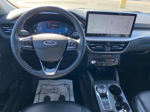 Used 2024 Ford Escape Platinum AWD/4WD image 6