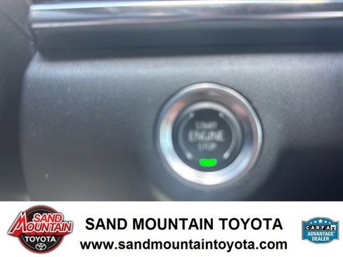 Used 2025 GMC Terrain Elevation FWD image 16