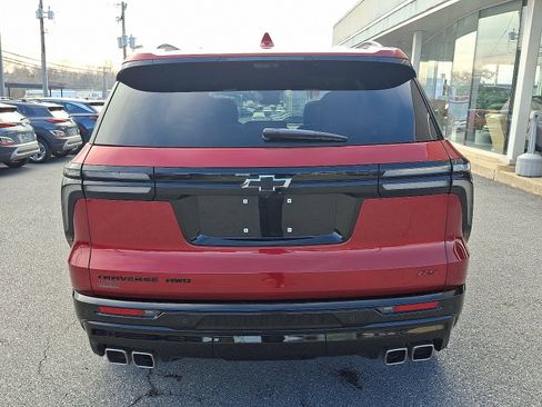 Used 2024 Chevrolet Traverse RS image 6