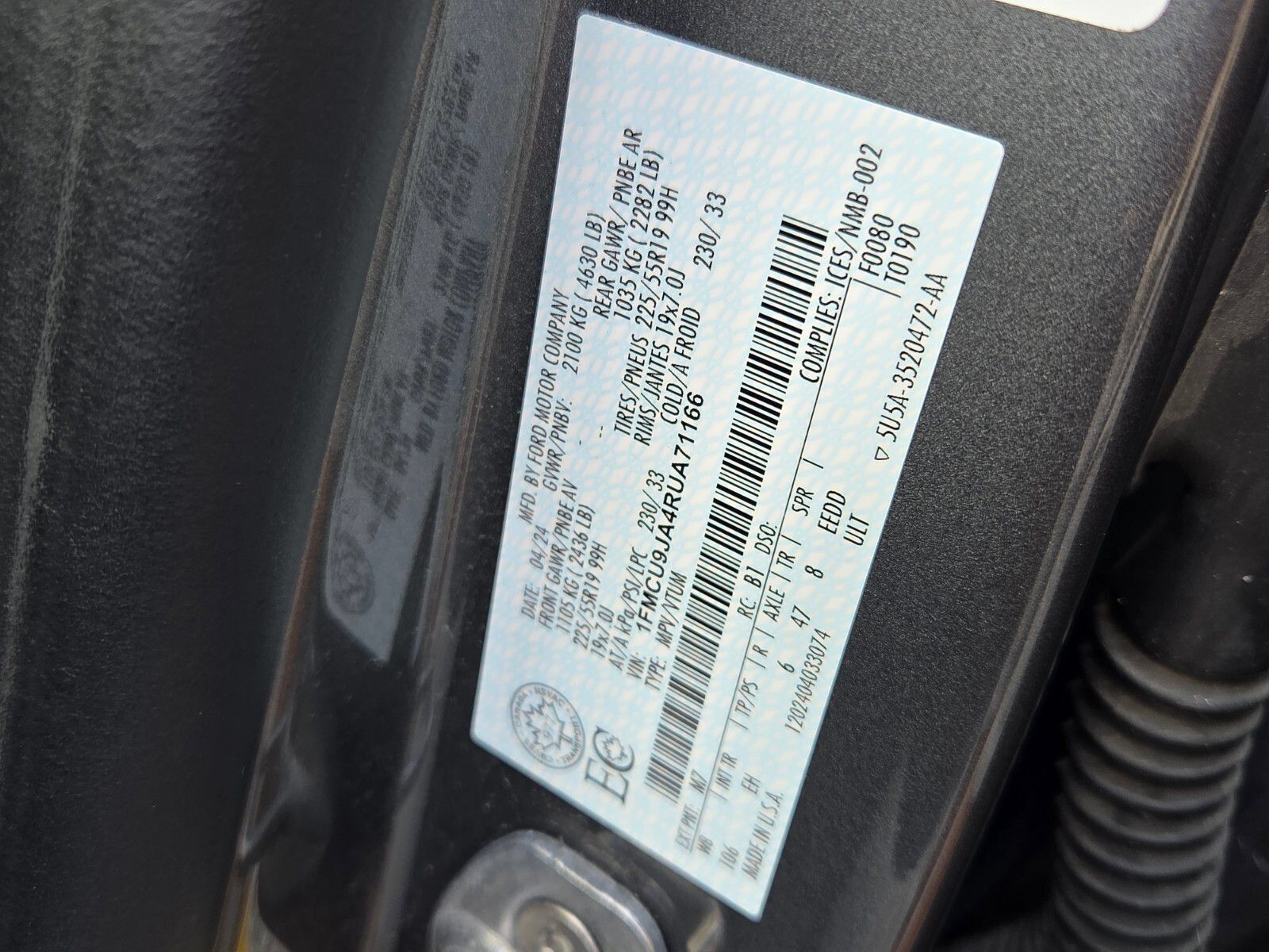 Used 2024 Ford Escape Platinum AWD/4WD image 20