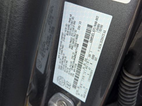 Used 2024 Ford Escape Platinum AWD/4WD image 20
