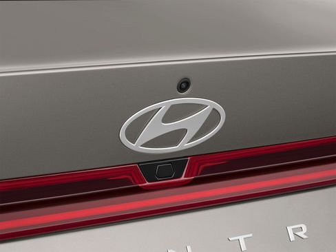 New 2026 Hyundai Elantra Limited FWD image 51