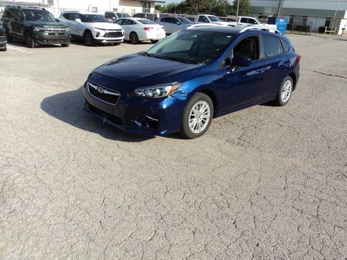Used 2018 Subaru Impreza 2.0i Premium w/ Popular Package #2 AWD/4WD image 1