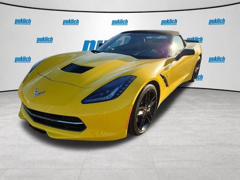 Used 2014 Chevrolet Corvette Stingray Convertible w/ 3LT Preferred Equipment Group RWD image 3