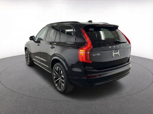 New 2026 Volvo XC90 B6 Ultra w/ Protection Package AWD/4WD image 3