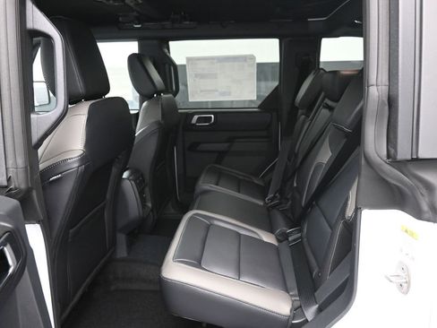 New 2025 Ford Bronco Outer Banks image 23