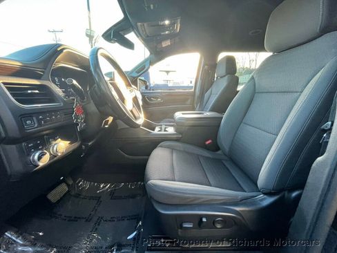 Used 2022 GMC Yukon XL SLE image 14