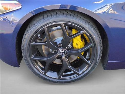 Used 2021 Alfa Romeo Giulia Ti w/ Nero Edizione image 25