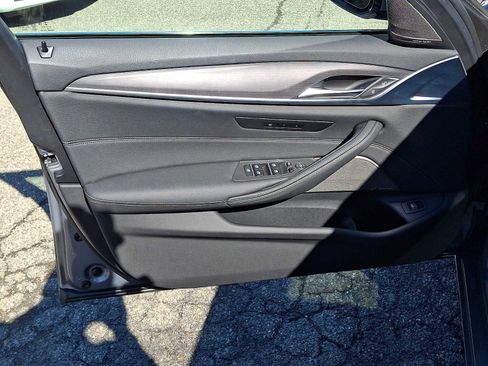 Certified 2023 BMW 530i xDrive w/ Premium Package image 14