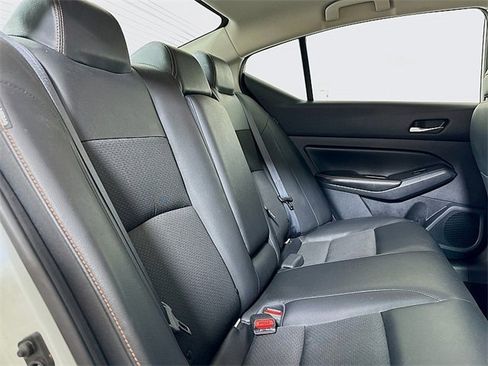 Used 2022 Nissan Altima 2.5 SR image 26