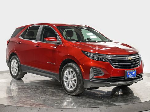 Used 2023 Chevrolet Equinox LT AWD/4WD image 9