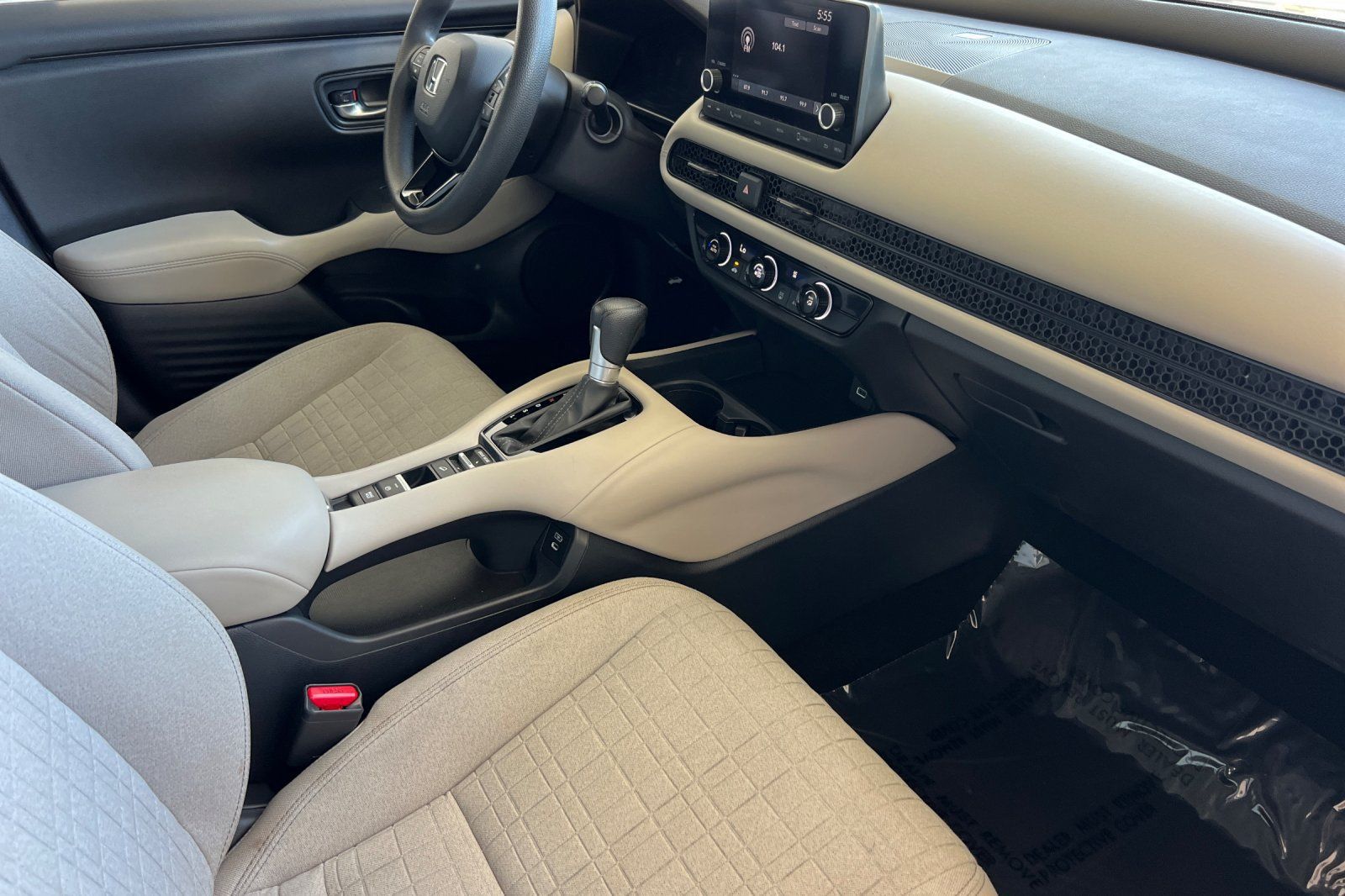 Used 2024 Honda HR-V LX image 17