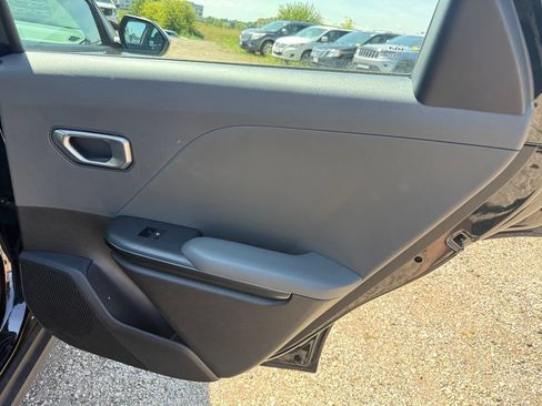 Used 2025 Kia K4 FWD image 38