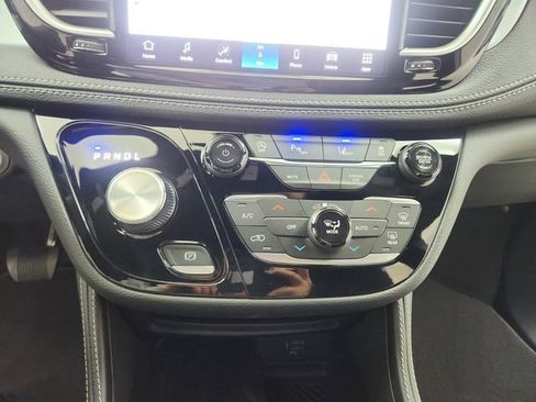 New 2026 Chrysler Pacifica Limited w/ S Appearance Package FWD image 19