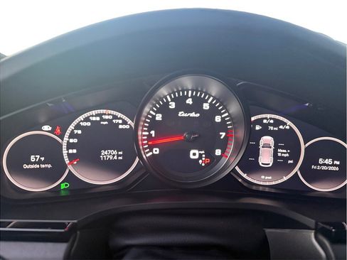 Used 2023 Porsche Cayenne Turbo image 17