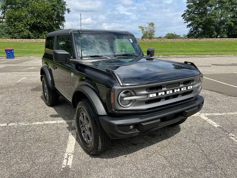 Used 2023 Ford Bronco Big Bend AWD/4WD image 2