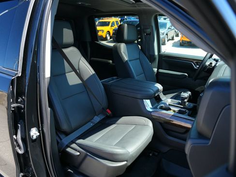 Used 2024 GMC Sierra 1500 Elevation w/ Elevation Premium Package AWD/4WD image 25