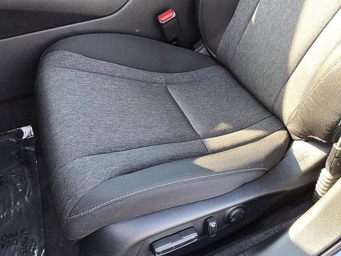 Certified 2025 Honda Accord SE image 15