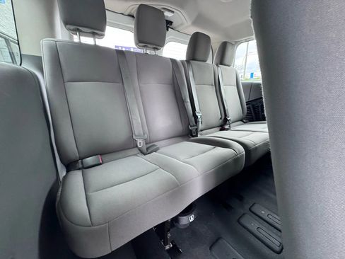 Used 2018 Nissan NV 3500 S image 16