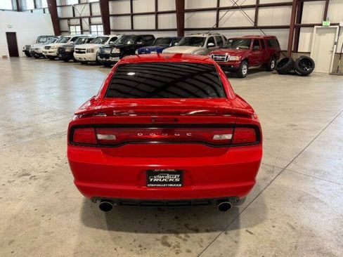Used 2014 Dodge Charger R/T w/ Blacktop Package RWD image 10