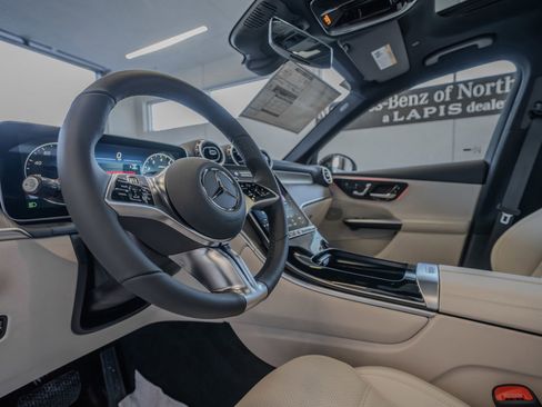 New 2026 Mercedes-Benz GLC 300 4MATIC image 6