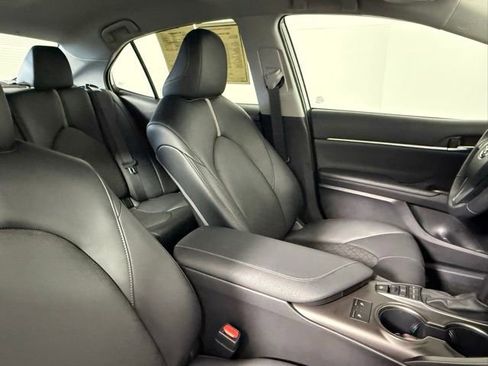 Used 2022 Toyota Camry XSE image 52