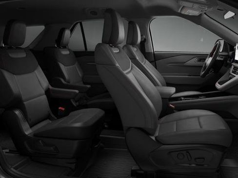 New 2026 Ford Explorer Active w/ Active Comfort Package image 5