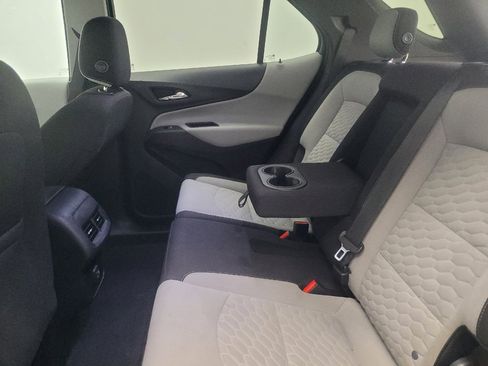 Used 2019 Chevrolet Equinox LS FWD image 18