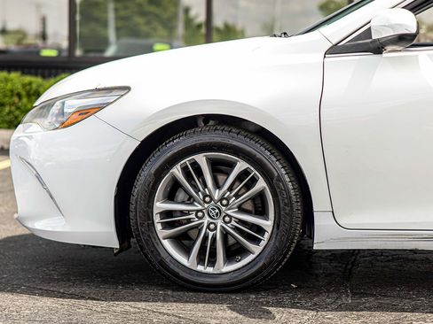 Used 2017 Toyota Camry SE FWD image 8