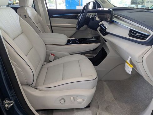 New 2026 Buick Enclave Avenir w/ Super Cruise Package image 36