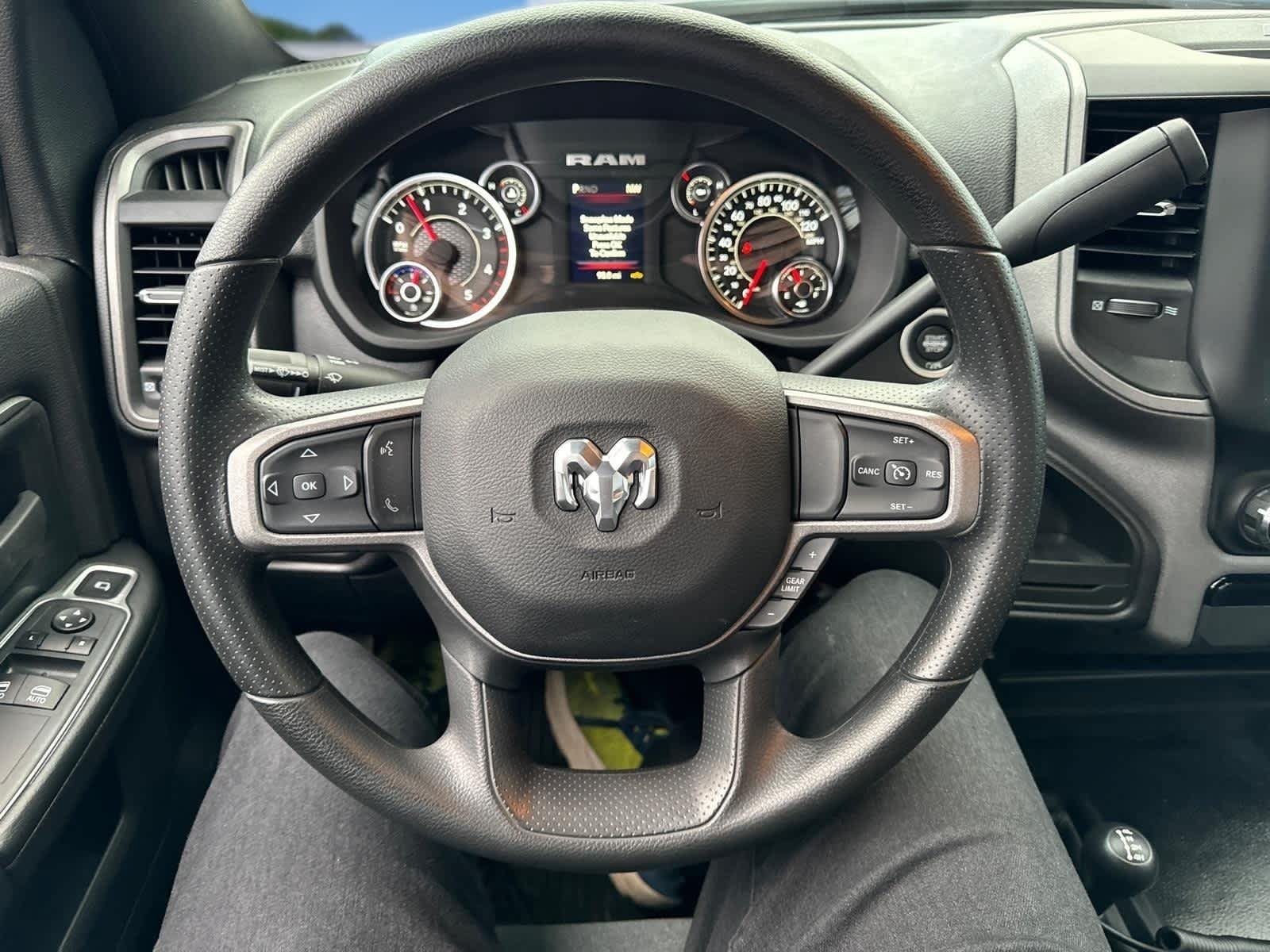 New 2024 RAM 3500 Tradesman AWD/4WD image 19
