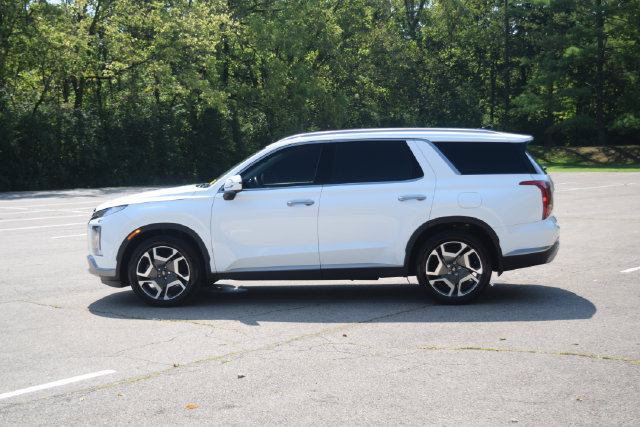 Used 2023 Hyundai Palisade SEL AWD/4WD image 25