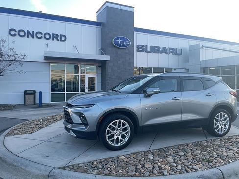 Used 2024 Chevrolet Blazer LT image 1