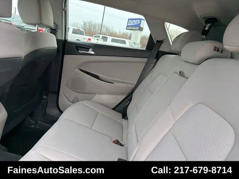 Used 2020 Hyundai Tucson SE w/ Winter Weather Package image 37