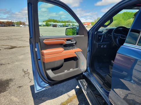 Used 2025 GMC Sierra 1500 Denali Ultimate AWD/4WD image 15