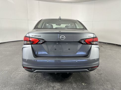 Used 2022 Nissan Versa SV w/ Trunk Package image 10