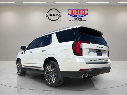 Used 2025 GMC Yukon Denali Ultimate AWD/4WD image 4