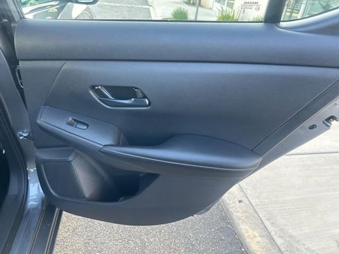 Used 2025 Nissan Sentra SV w/ Trunk Package image 26