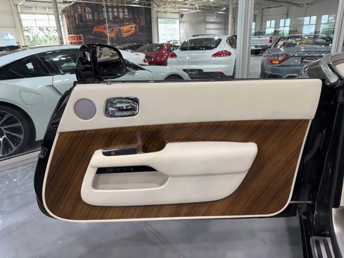 Used 2017 Rolls-Royce Dawn Premium Pkg $350K MSRP image 70