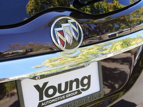 Used 2024 Buick Enclave Avenir w/ Avenir Technology Package image 8